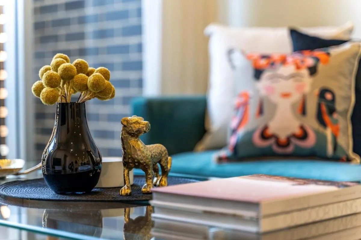 Floral On Frew 2Br Staycation Cbd Wifi Adelaide Apartment